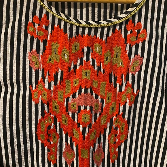 THML embroidered bohemian top Sz XS - Picture 5 of 6